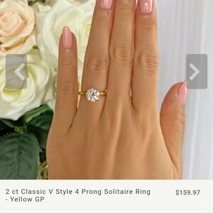 Classic Soltaire style engagement wedding ring